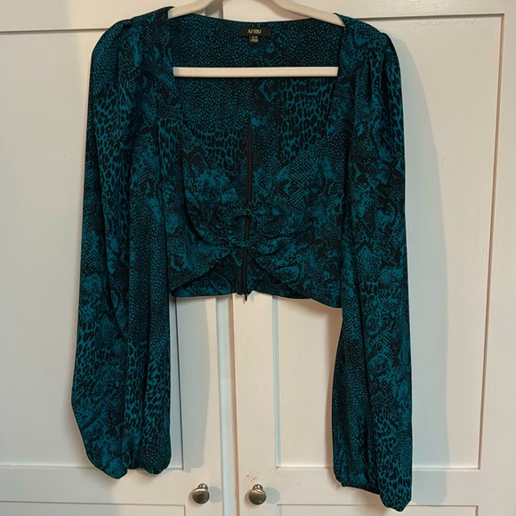 Light used AFRM top, size M, snake print. - Picture 3 of 6
